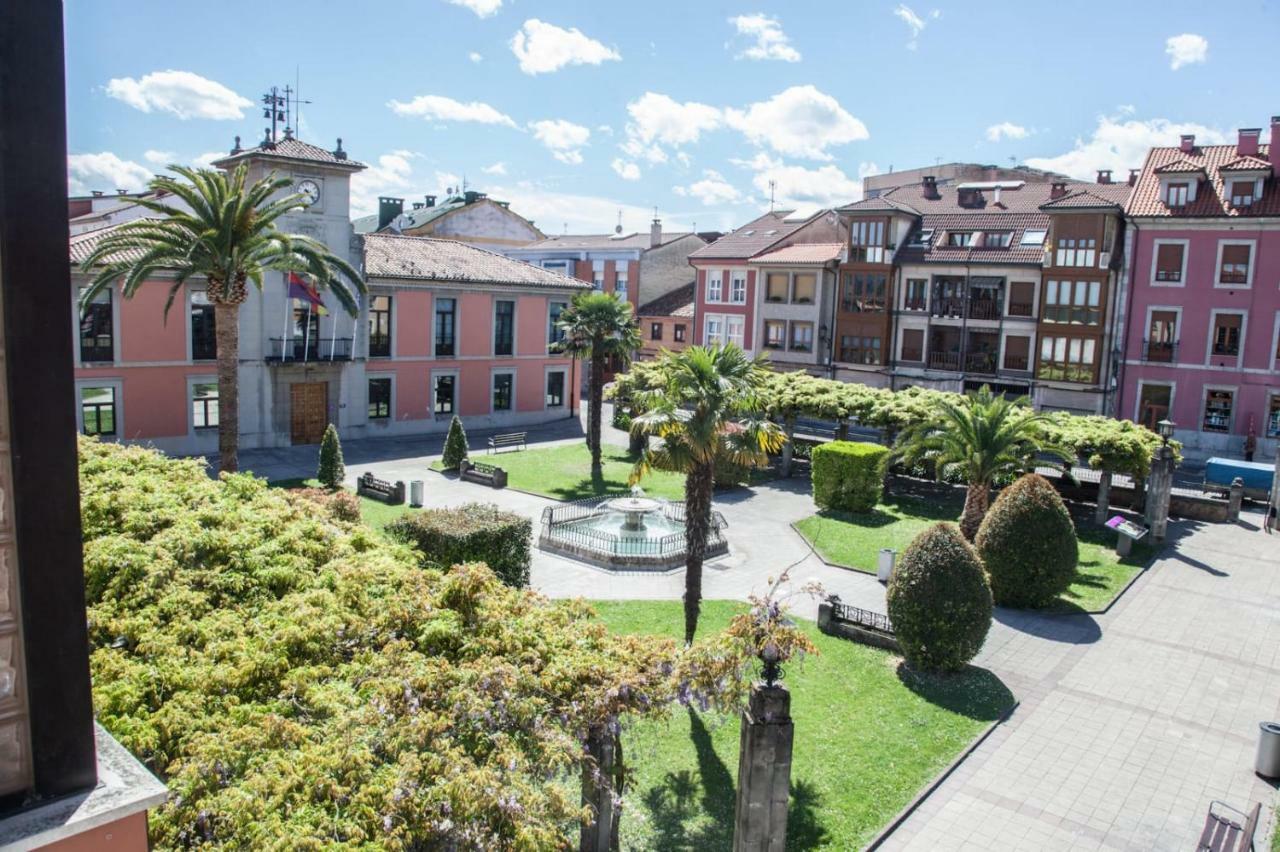 Hospedium Hotel La Casona Del Conde Norena Bagian luar foto